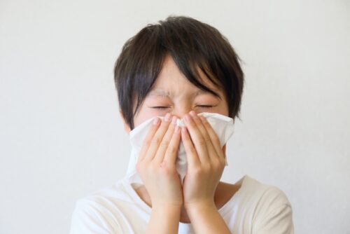 子連れ飛行機は耳抜き対策が重要！鼻づまりに注意！