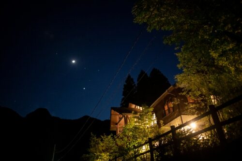 やすら樹の宿　ねねんぼう（東京都）関東の満点の星が見える宿16選!グランピングや子連れ家族おすすめホテル