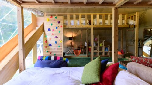 ゆふいんグランピング　COMOREBI（大分県）九州の部屋に遊具があるホテル10選!子連れで楽しいアスレチック!