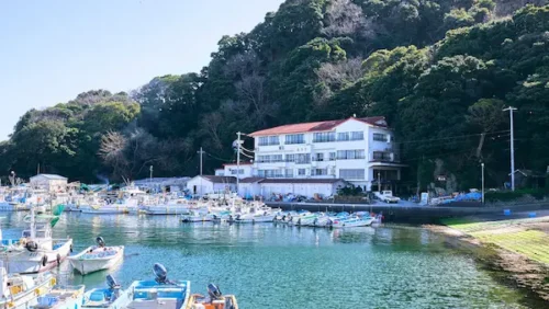 答志島温泉 くつろぎの宿 美さき(鳥羽・答志島)東海で部屋から釣りができる宿7選!伊豆・熱海・鳥羽の旅館も紹介!